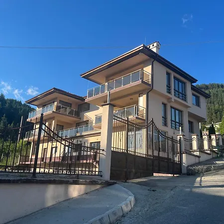 Guest house Tairovi *
