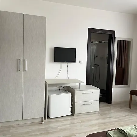 Tairovi Borino